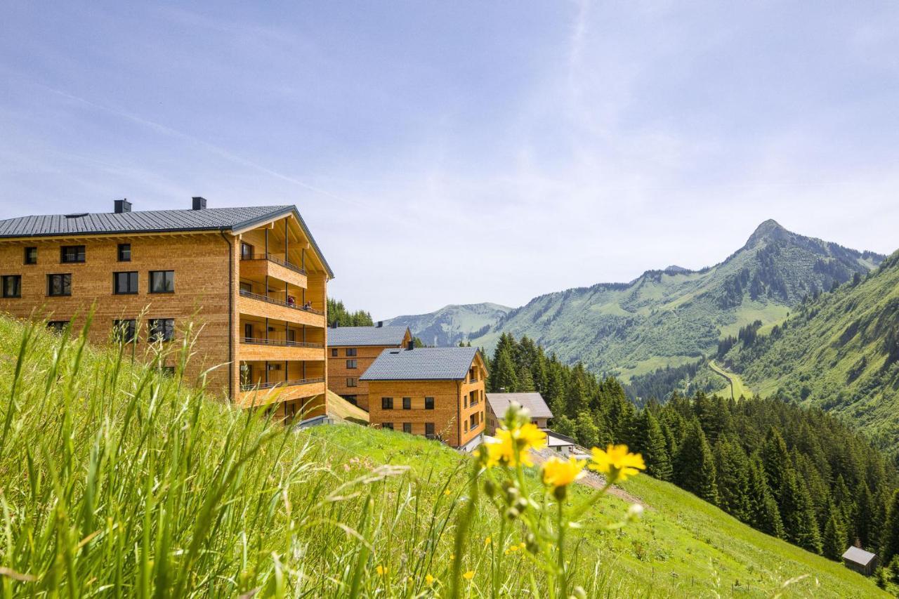 Alpenstolz Damuels Haus 3 - Stilvoll Urlauben In Den Bergen Apartman Kültér fotó